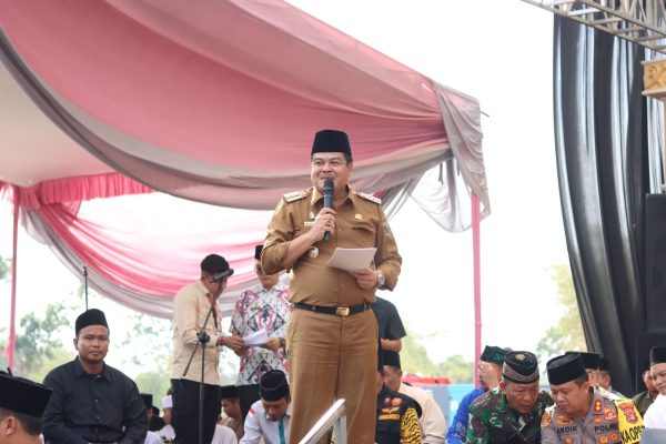 Bupati Lampung Tengah Musa Ahmad Hadiri Tabligh Akbar Gus Muwafig Di Terbanggi Besar