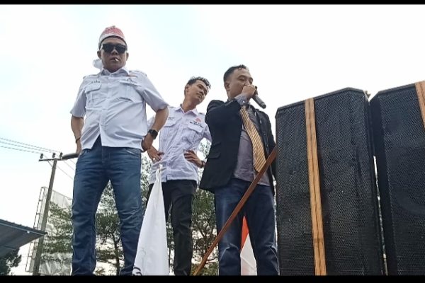 UPAYA AKAN BUNGKAM KEBEBASAN PERS dan HAK KEBEBASAN BERPENDAPAT BERTENTANGAN DENGAN UUD 45 dan UU PERS