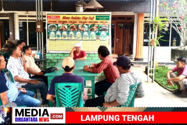 Puluhan PKL Datangi Kediaman Ketua Pengurus Masjid Istiqlal Bandar Jaya Minta Penjelasan